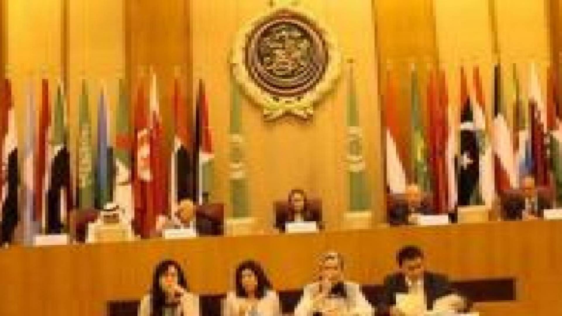 وزيرة الصناعة تدعو لإزالة معيقات التجارة العربية البينية