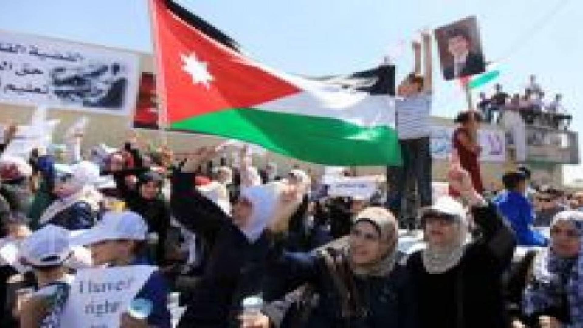 موظفو "الأونروا" يتوقفون عن العمل الاثنين