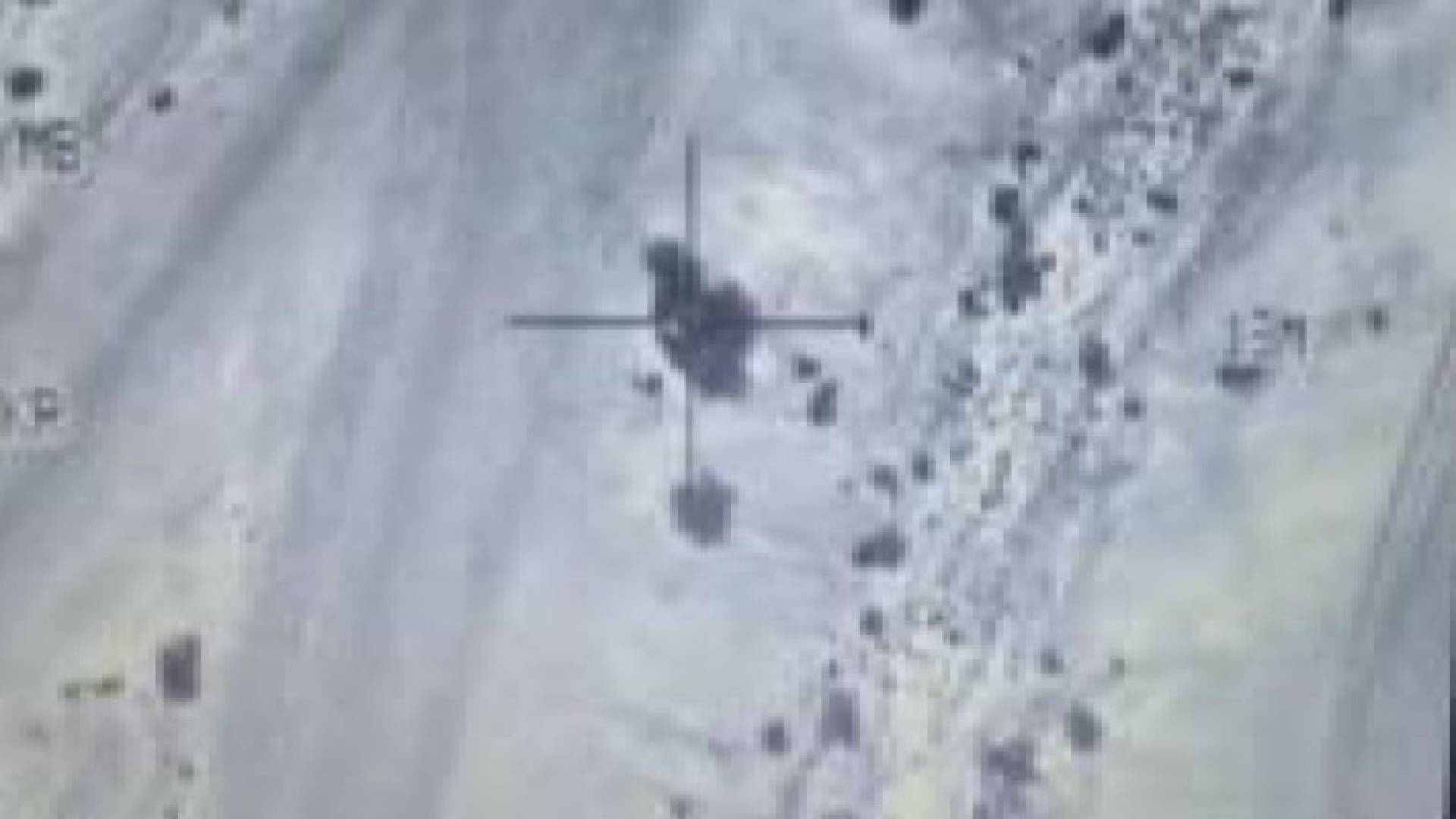 قصف مكثف على صنعاء ومقتل 13 خبير ألغام في مأرب