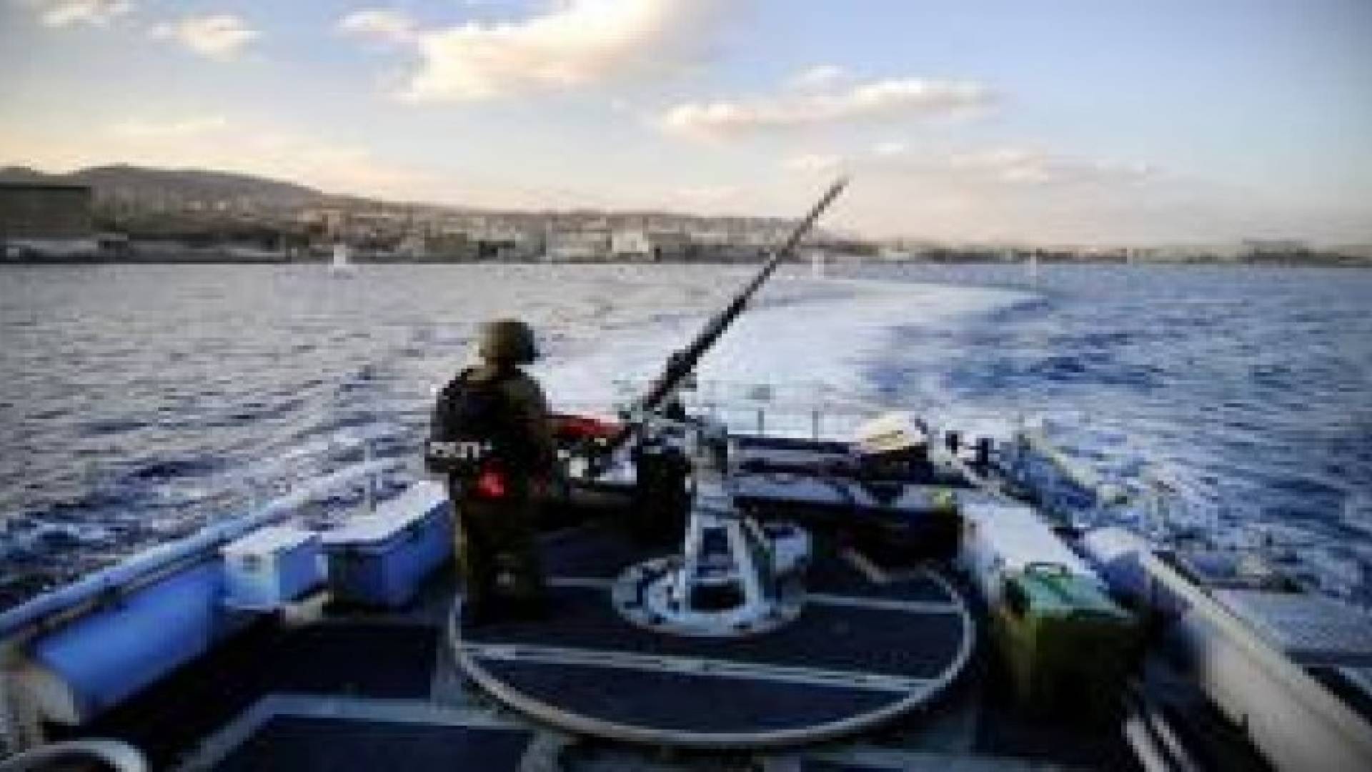 الاحتلال الاسرائيلي يعتدي على قوارب صيد قبالة شاطىء غزة