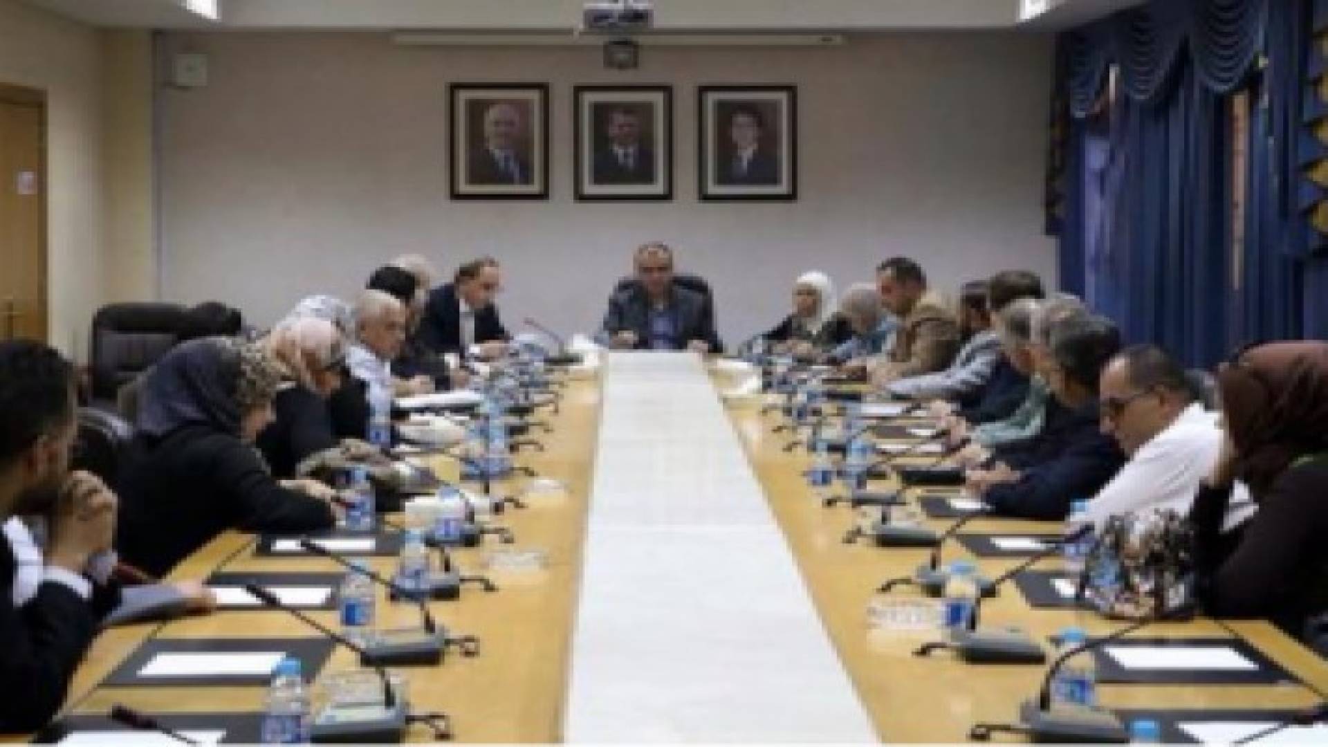 مذكرة نيابية تستهجن تسريح العمالة الاردنية