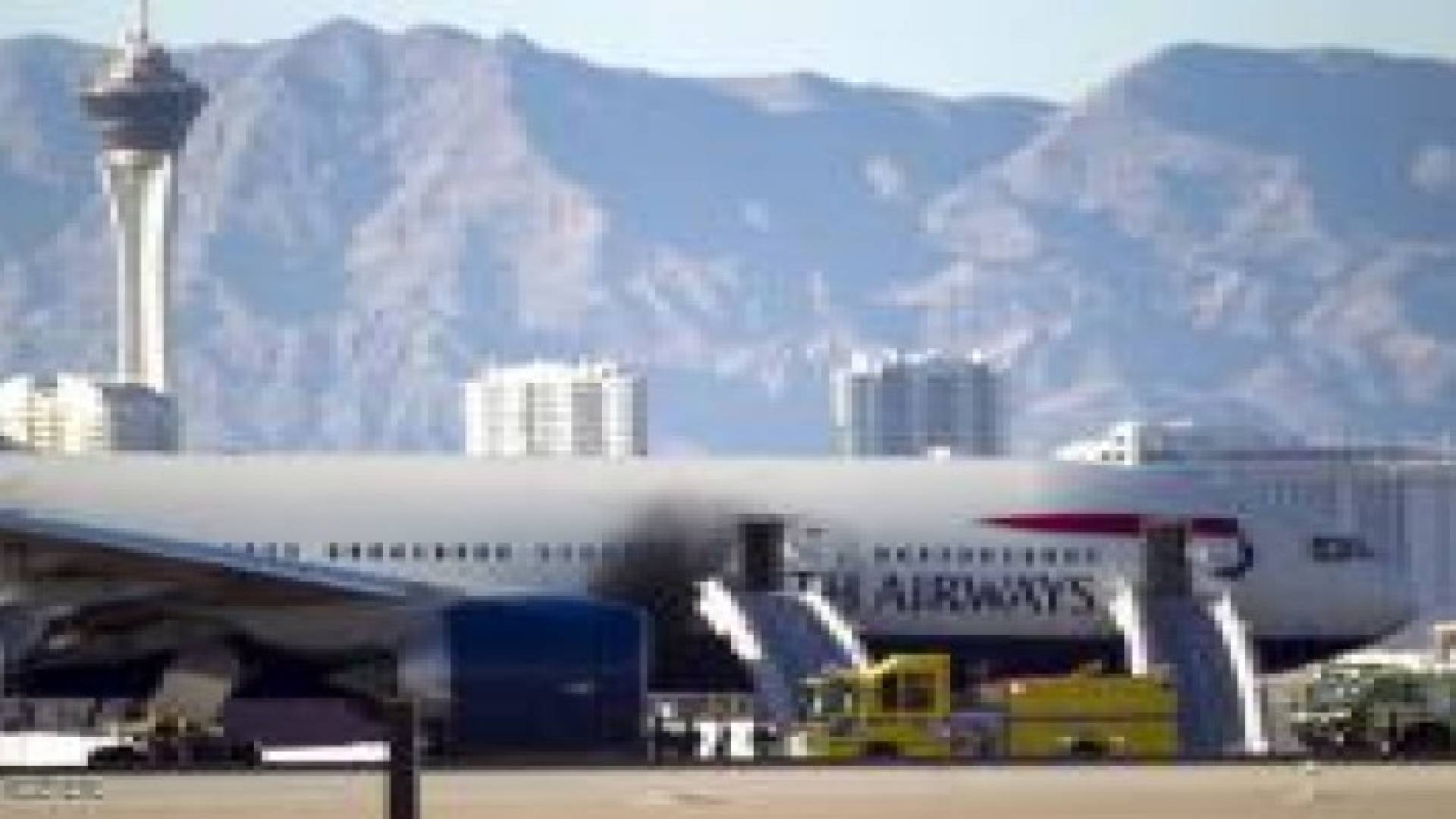 اشتعال النار في طائرة بريطانية ونجاة الركاب..صور