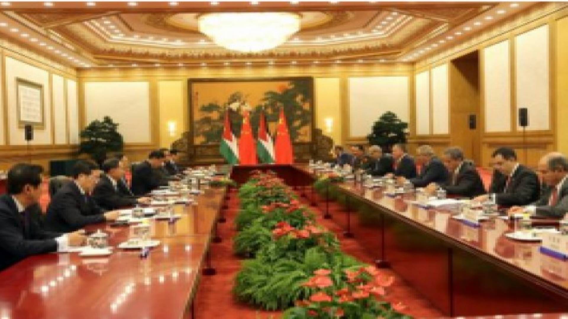 الملك يلتقي الرئيس الصيني.. صور