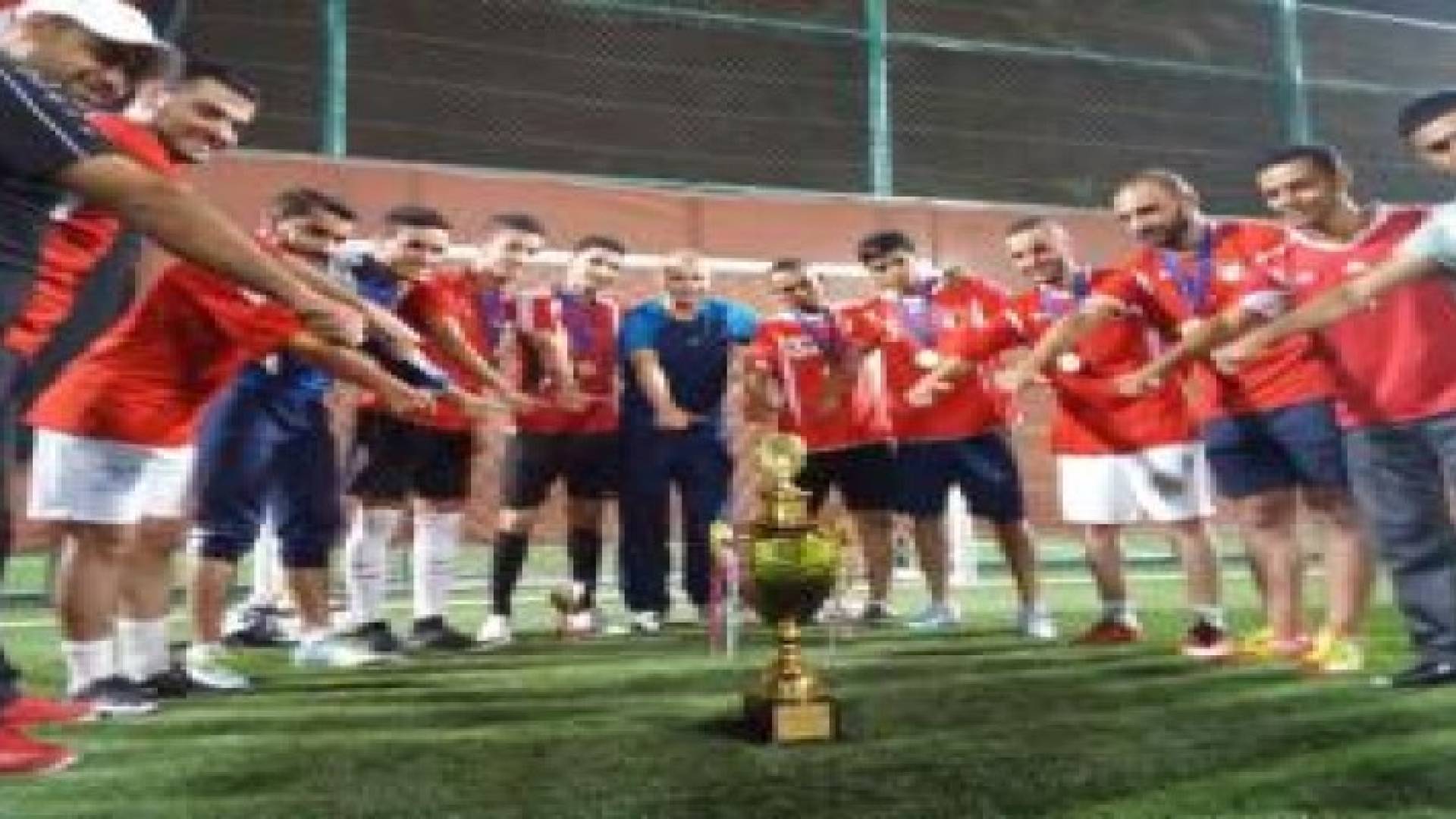 فريق "رؤيا" بطلا لبطولة الرأي الاعلامية.. صور