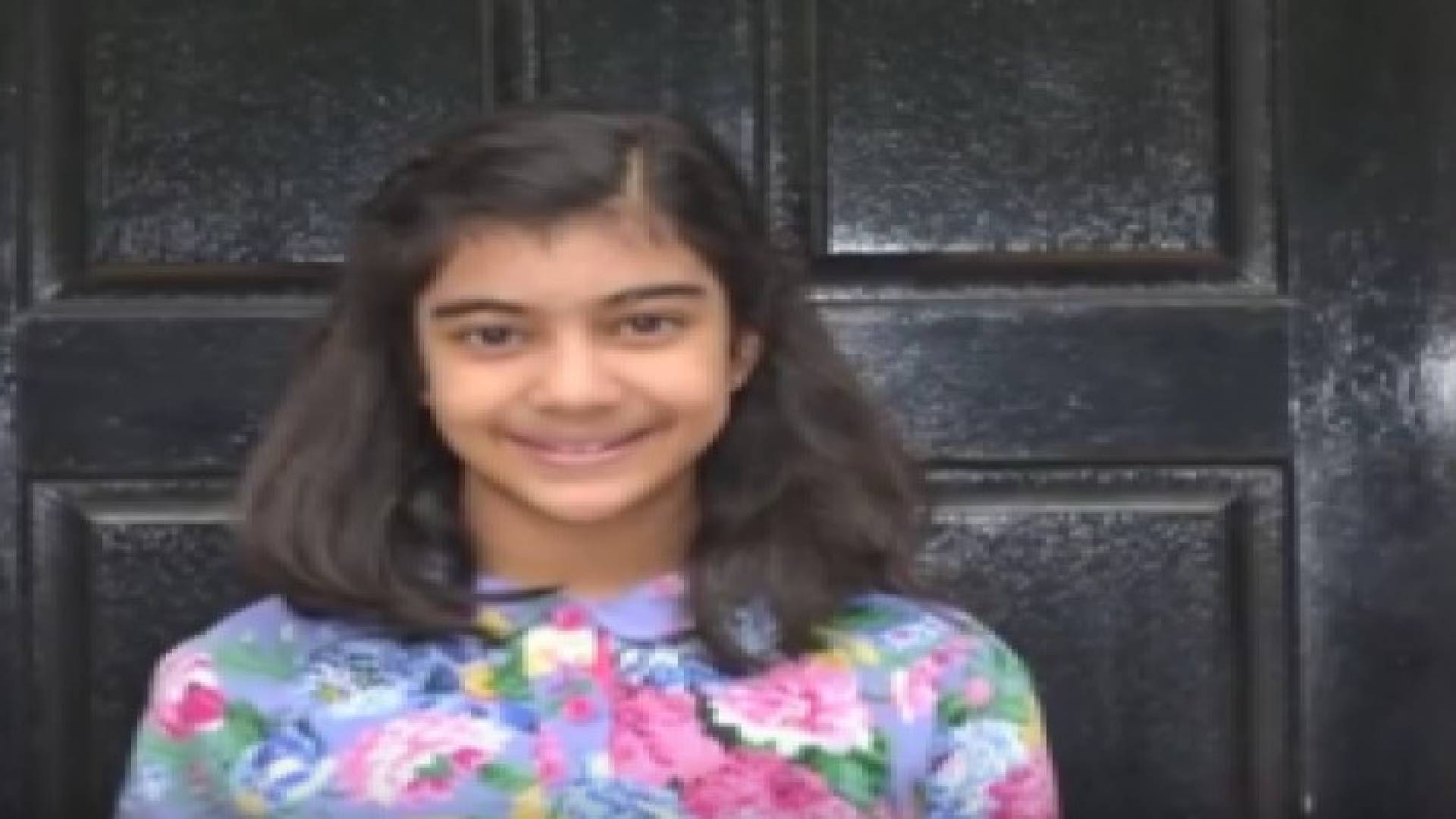 بالفيديو: طفلة تبلغ من العمر 12 عاما أذكى من أينشتاين وهوكينغ