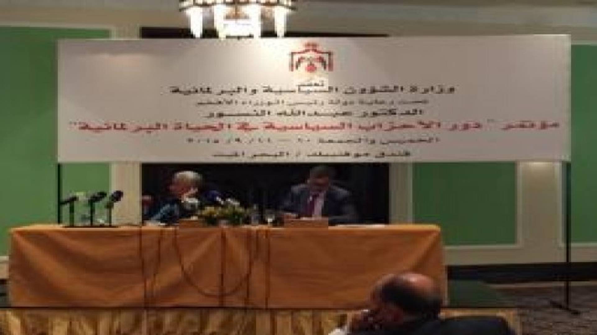 النسور: الدولة لن تساعد من لم يساعد نفسه