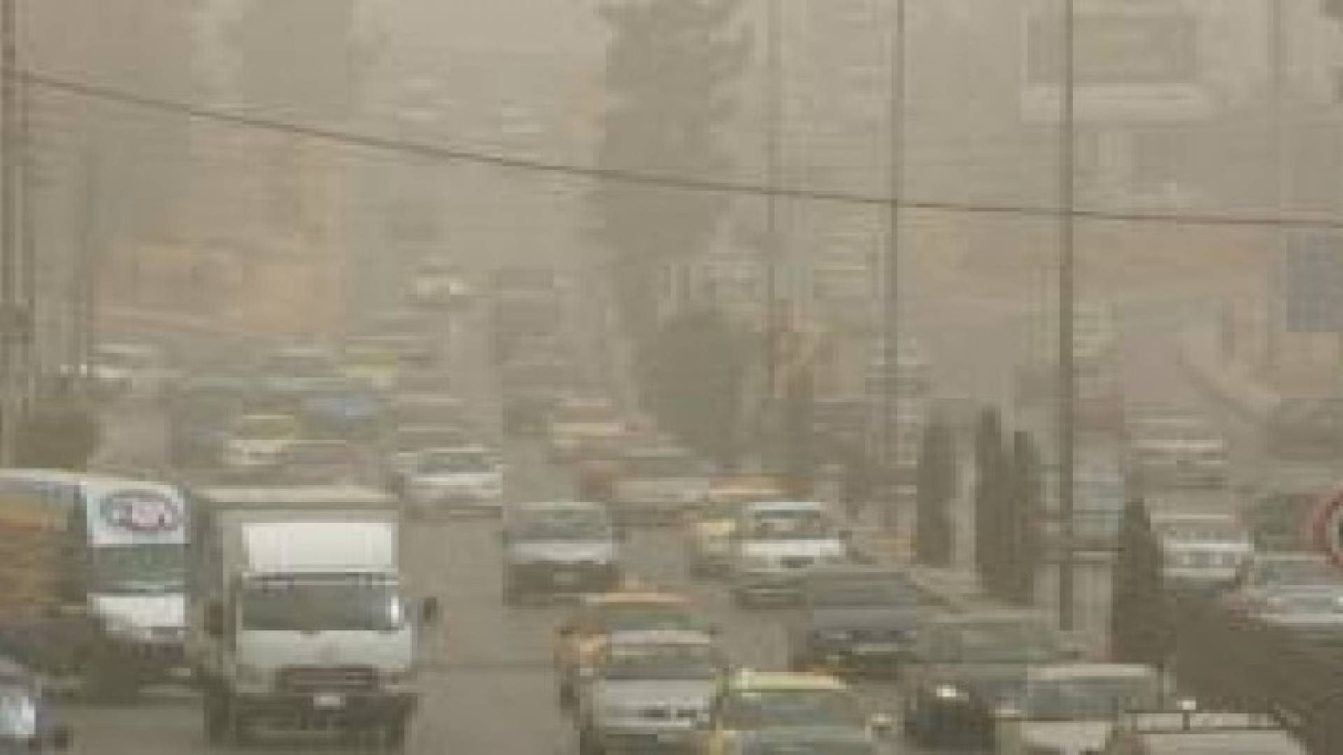 أجواء حارة وانحسار بطيء وتدريجي لـ"الغبار"