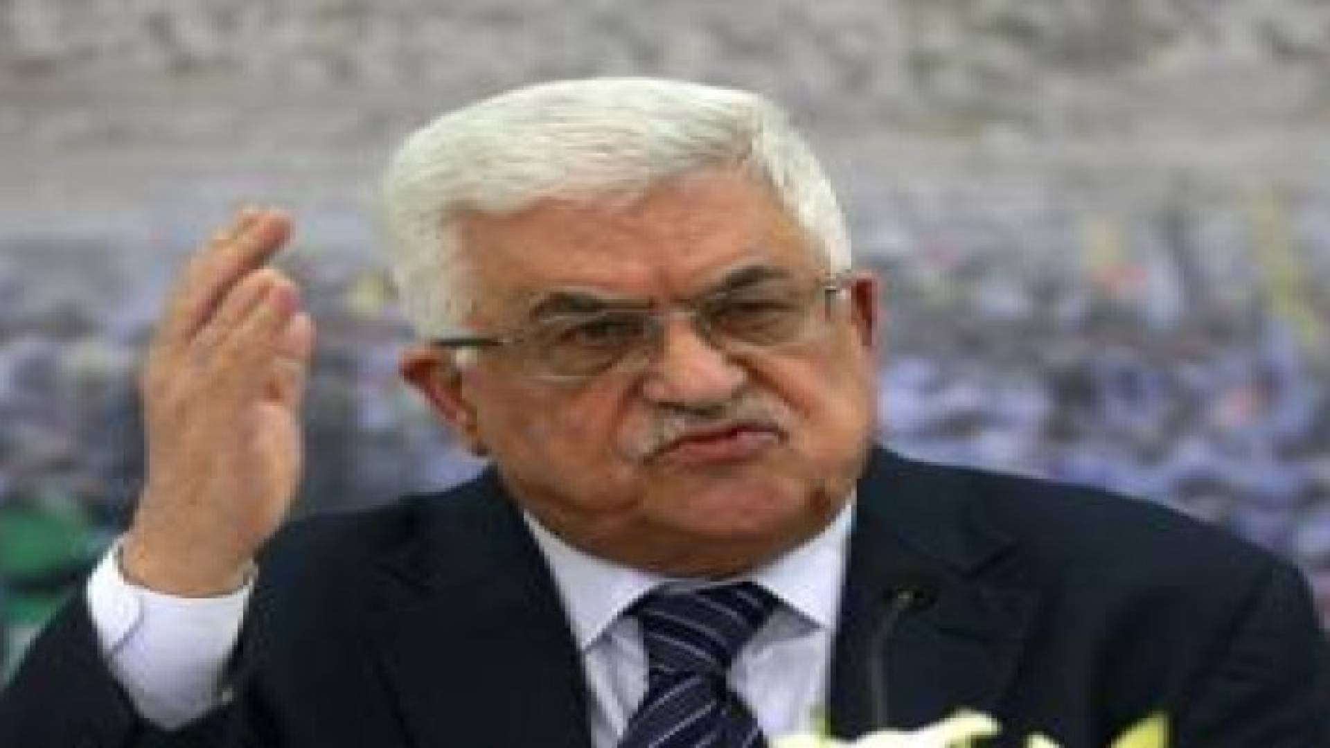 عباس يحيي الدول التي صوتت لصالح رفع علم فلسطين في الامم المتحدة