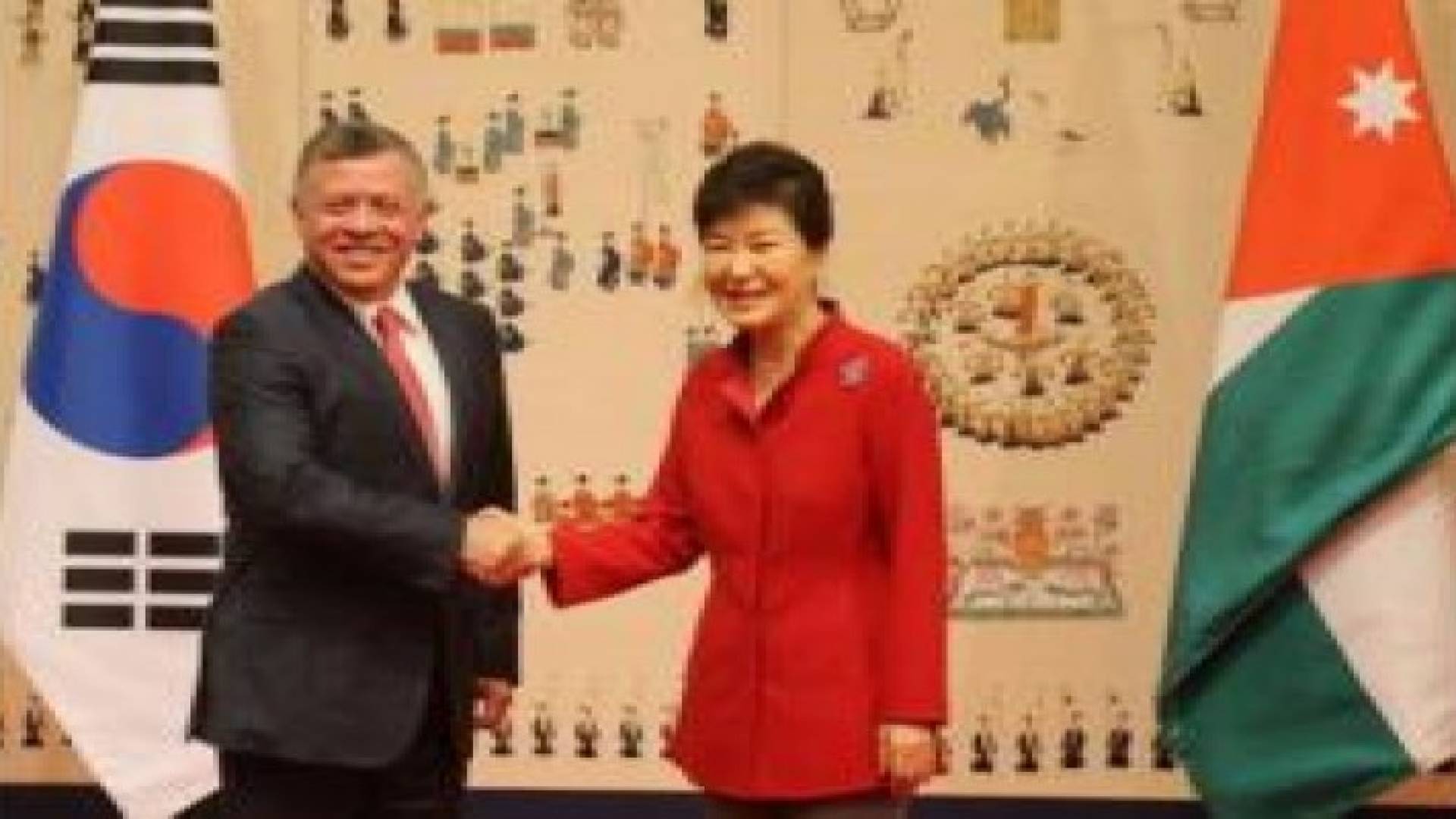 الملك والرئيسة الكورية يجريان مباحثات في سيؤول