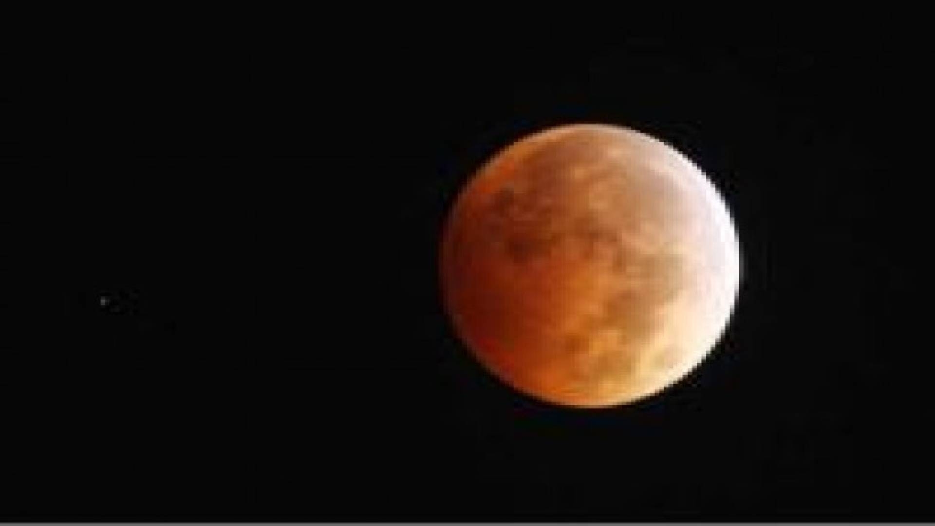 ناسا: نهاية العالم خلال " قمر الدم " غير صحيحة