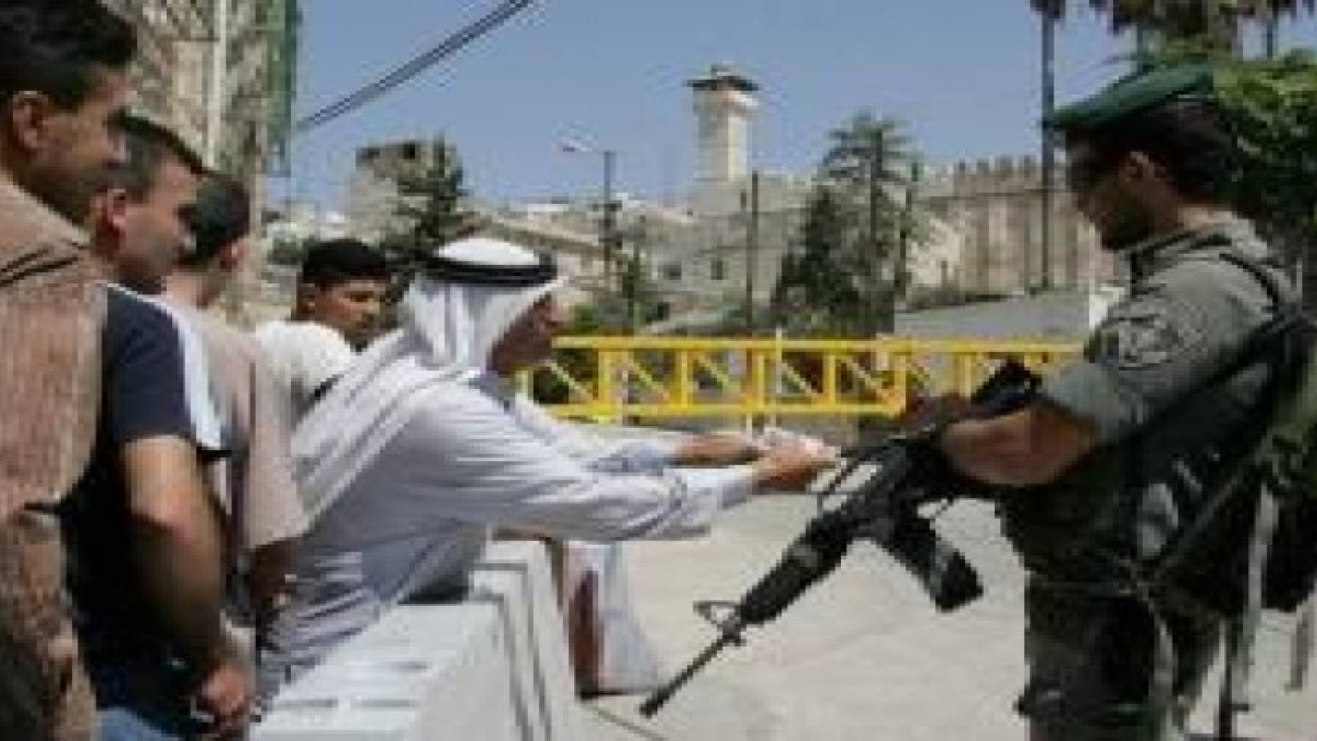 الاحتلال يغلق الحرم الإبراهيمي لليوم الثاني على التوالي