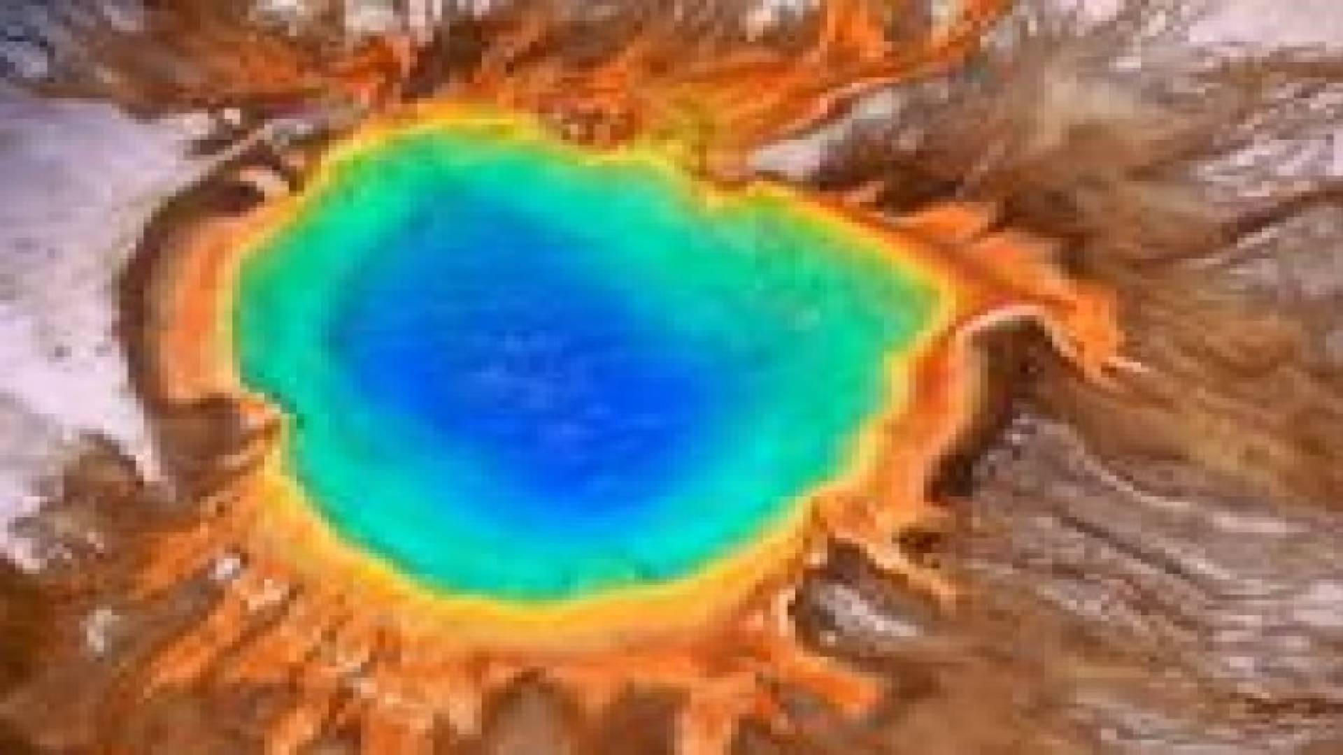 شاهد أجمل البحيرات الملونة في العالم