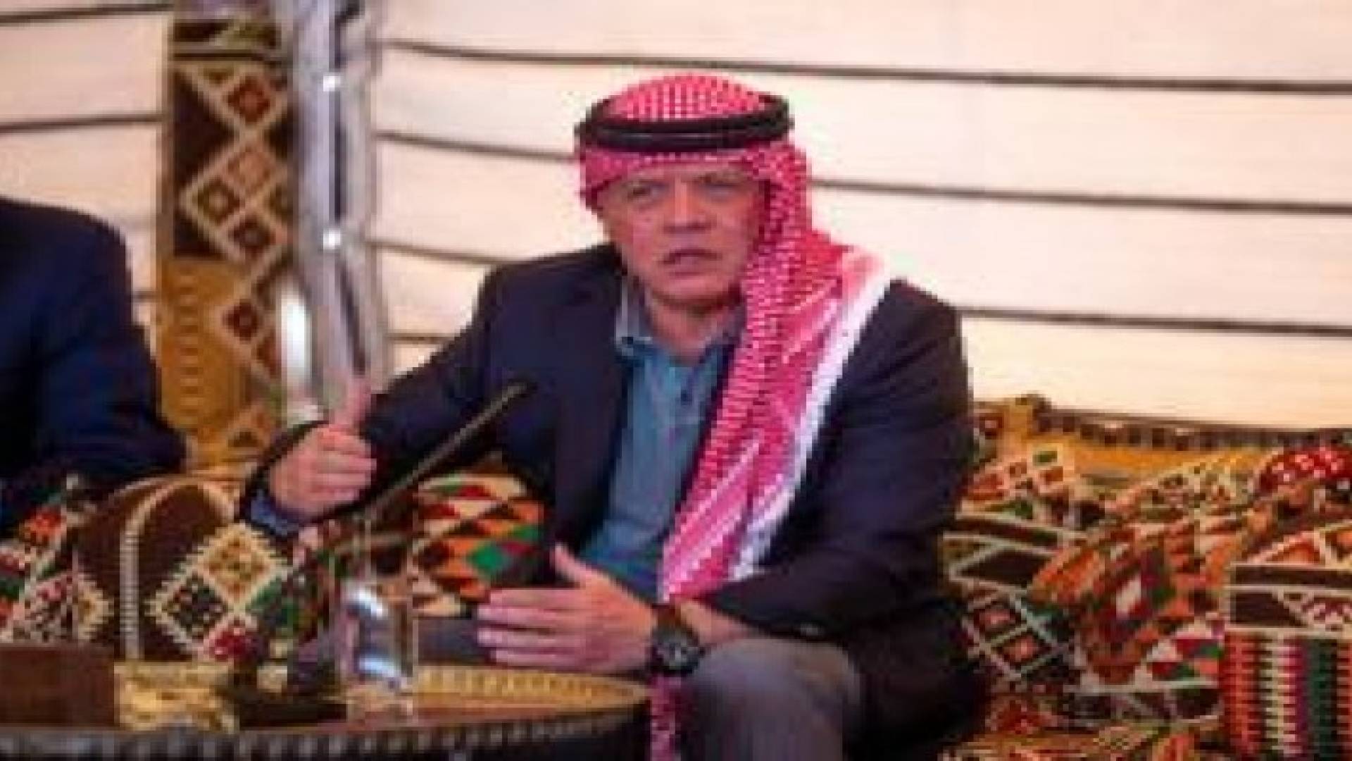 شاهد بالفيديو.. الملك: لن نسمح لأحد بالعبث بوحدتنا الوطنية