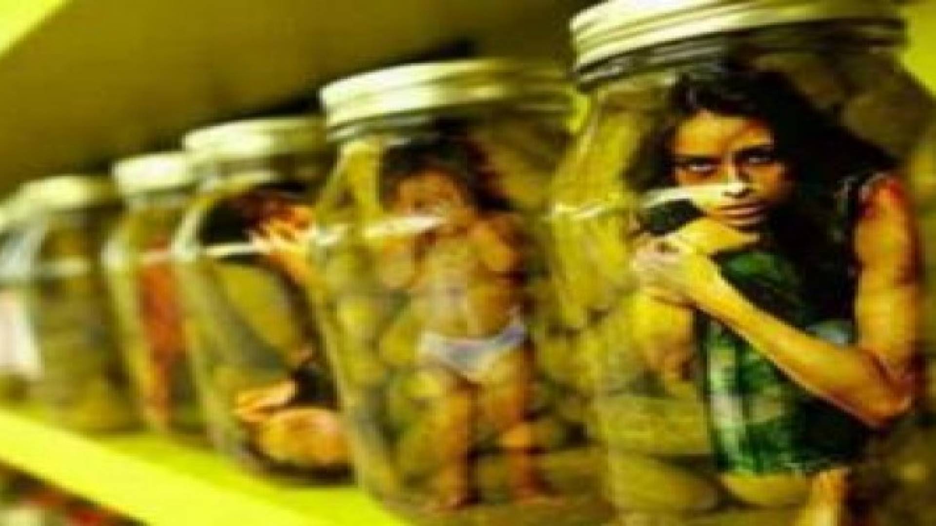 التعامل مع 109 قضايا إتجار بالبشر حتى منتصف العام