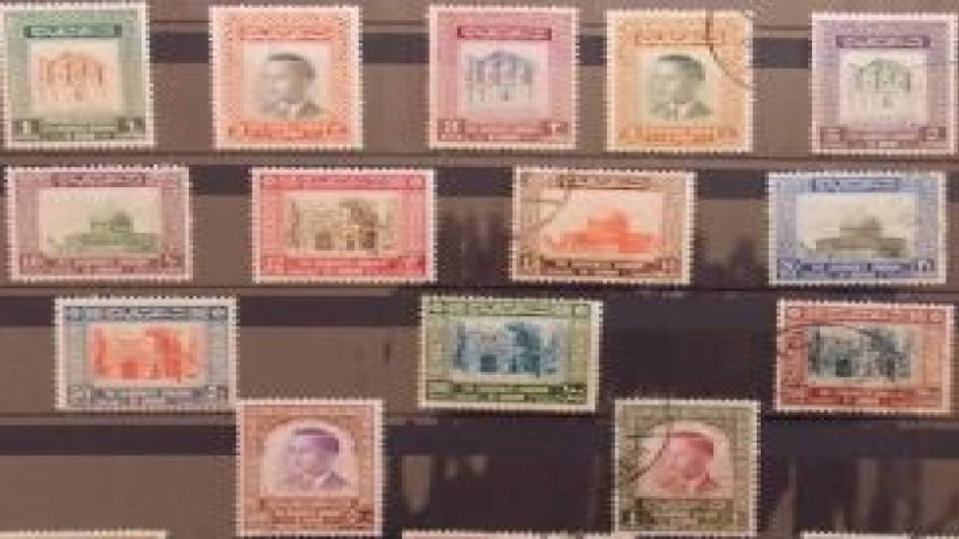 الموافقة على اصدار "طوابع الاستقلال وكأس العالم للسيدات"