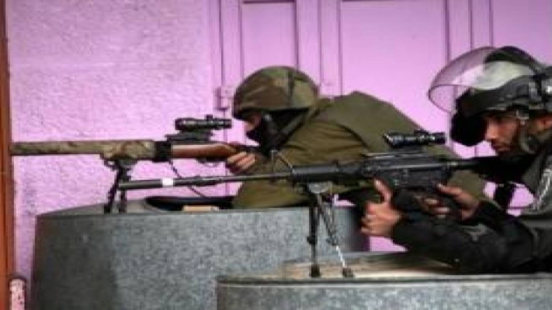 "القناصة" لمواجهة اطفال الحجارة في القدس المحتلة