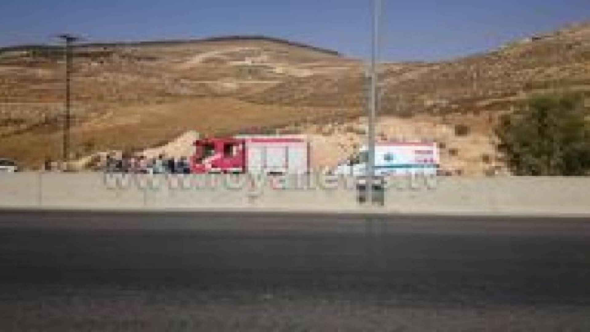 اصابة شخص اثر حادث تدهور مركبة في منطقة شارع الاردن