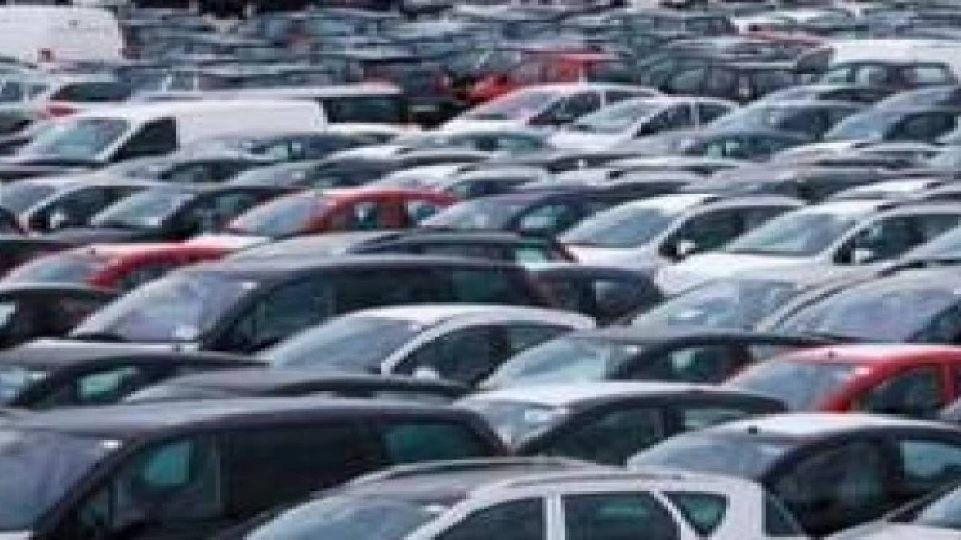 تراجع أعداد المركبات الداخلة للمملكة والمصدرة 15% في 8 أشهر