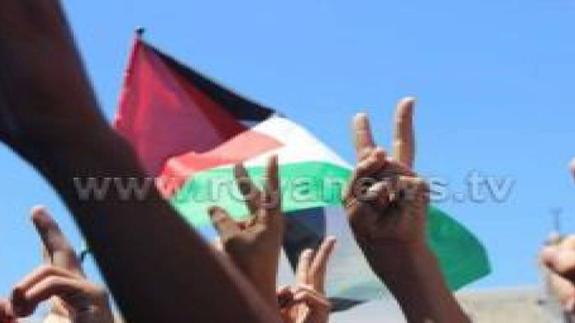 مسيرة في مخيم الوحدات تنديدا بالاعتداءات على الأقصى .. صور