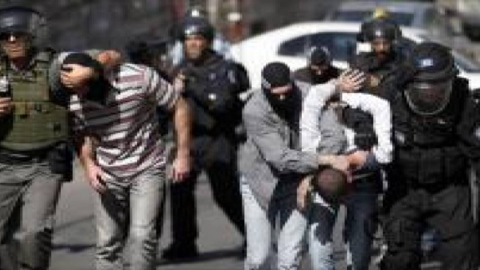 إصابات واعتقال 17 مقدسيا في "جمعة النفير"