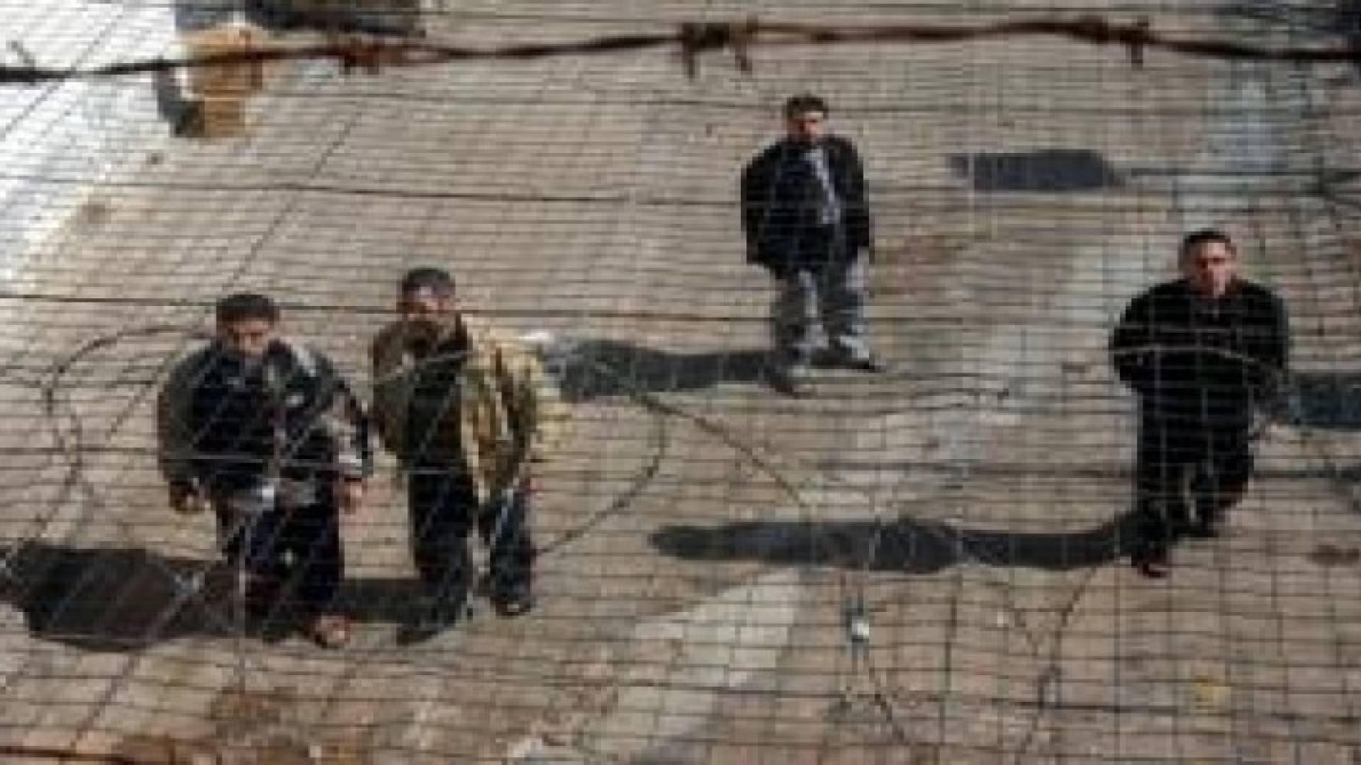 7 أسرى يواصلون الإضراب وتهديدات بتوسيع نطاقه