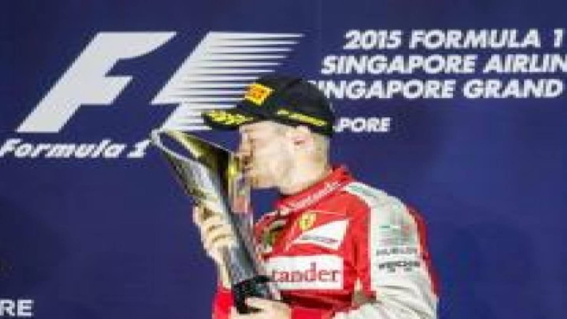 فيتيل يحقق لقب سنغافورة وهاميلتون يخرج خالي الوفاض