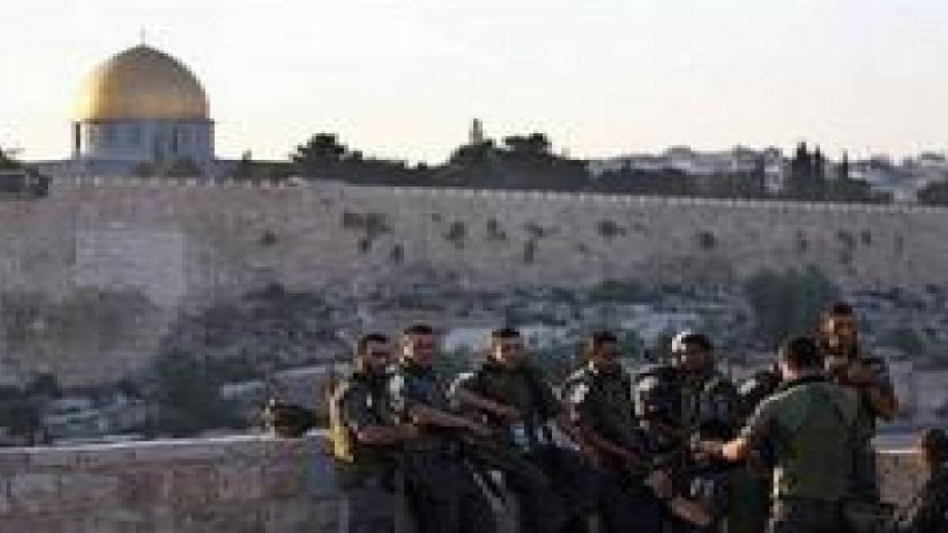 الاحتلال الاسرائيلي يلغق أبواب الاقصى أمام المصلين تمهيدا "لعيد الغفران اليهودي"