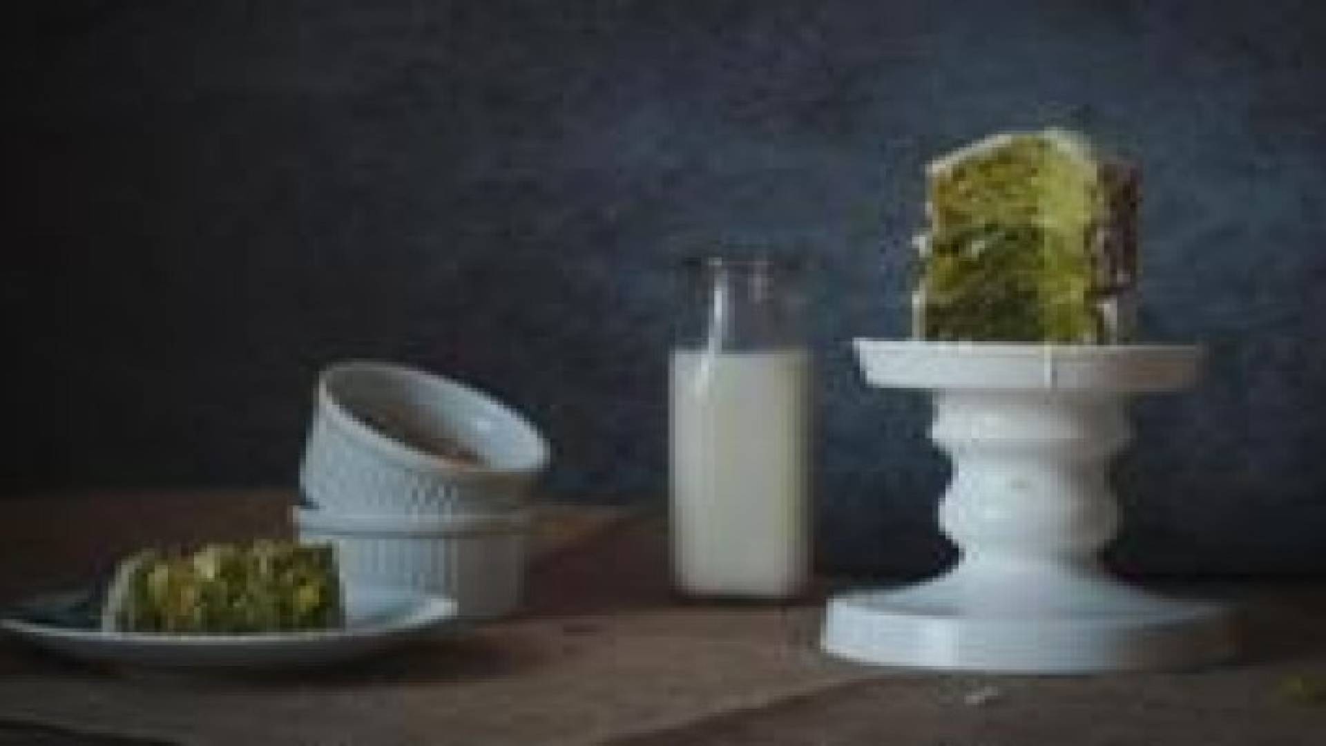 أدوات المائدة الكبيرة تجعلك تأكل أكثر