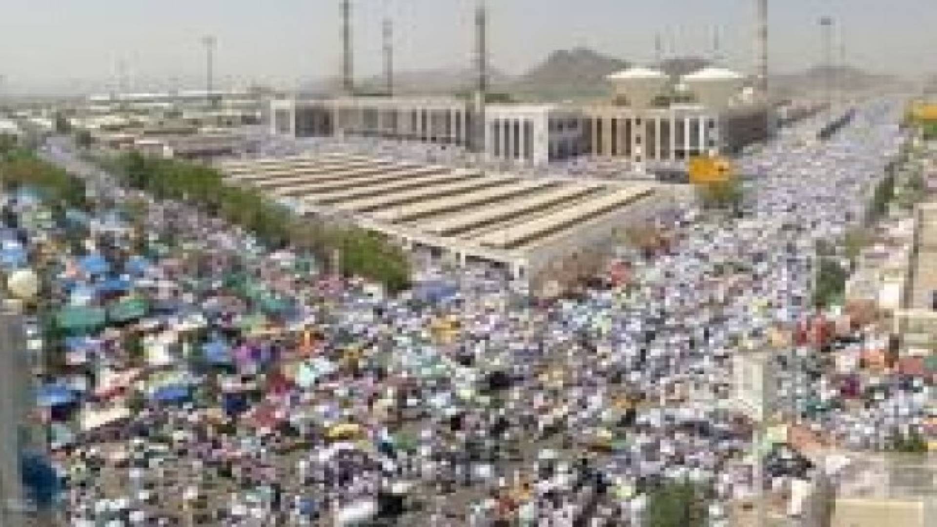 ضيوف الرحمن ينفرون إلى مزدلفة