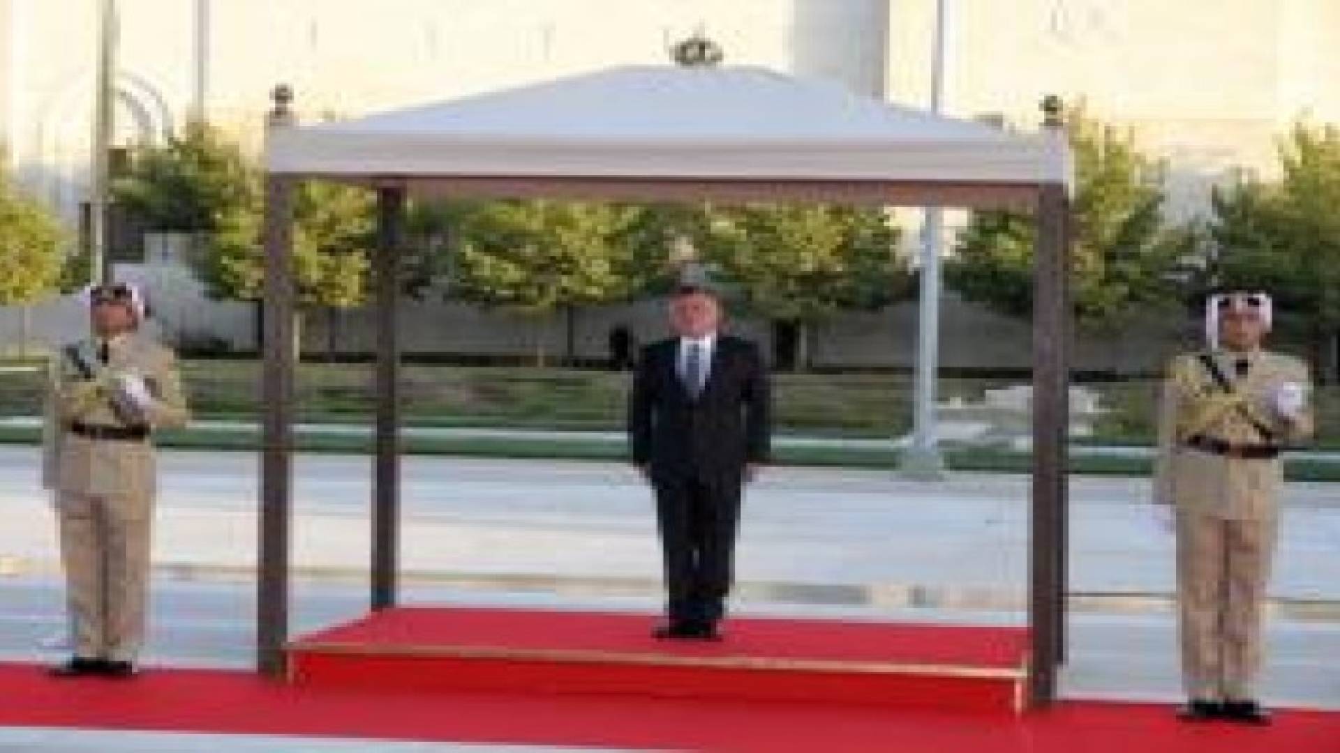 الملك يغادر إلى نيويورك للمشاركة في اجتماعات الجمعية العامة للأمم المتحدة