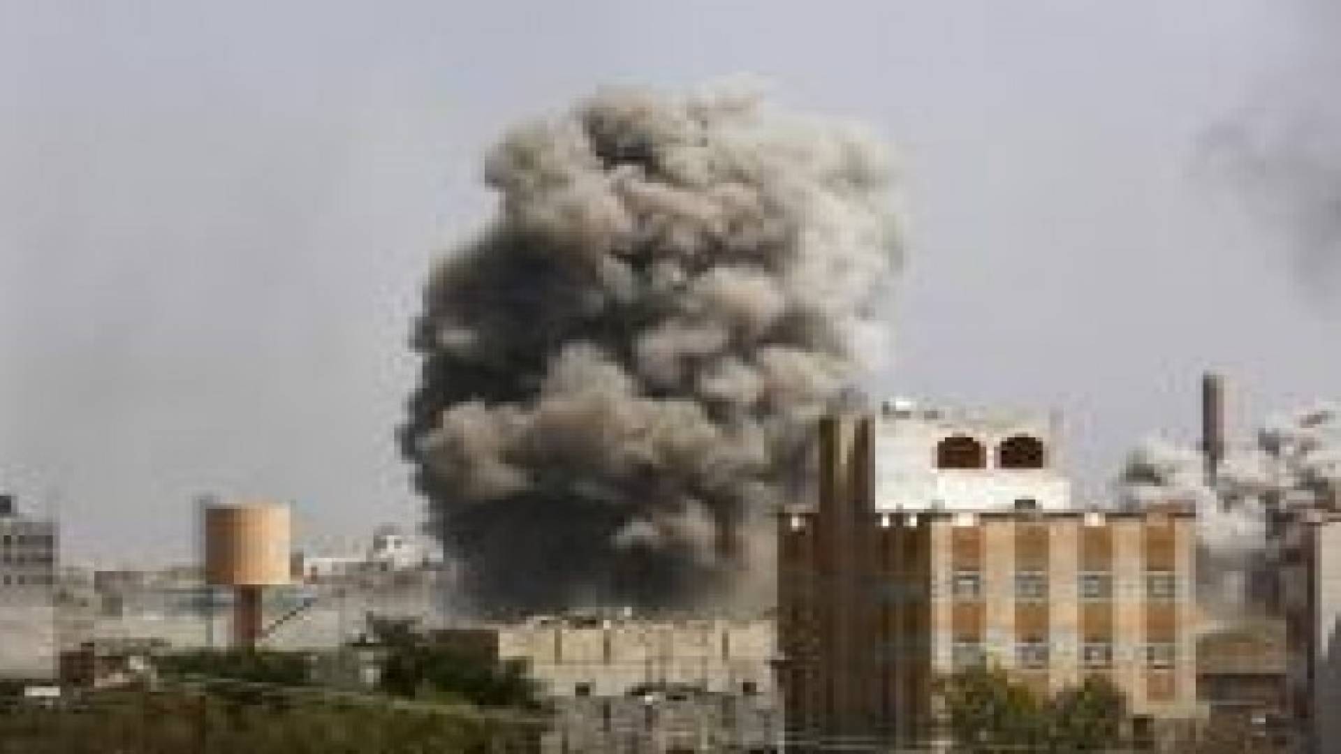 غارات للتحالف على مواقع المتمردين في صنعاء