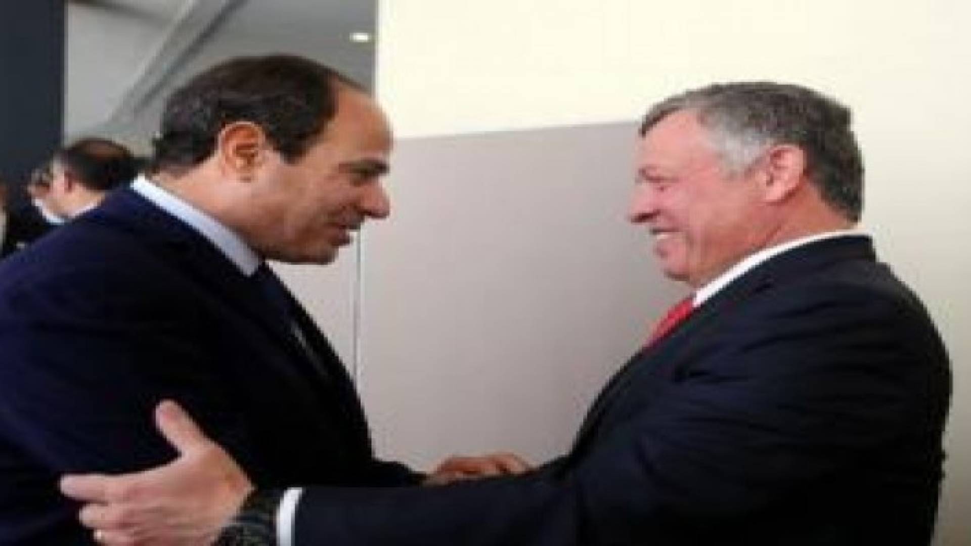 الملك والرئيس المصري يؤكدان خطورة الاعتداءات الإسرائيلية في الأقصى على استقرار المنطقة