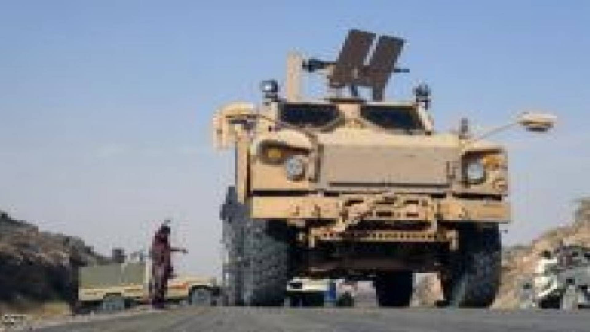 تقدم للقوات الشرعية بمأرب.. واشتباكات بتعز