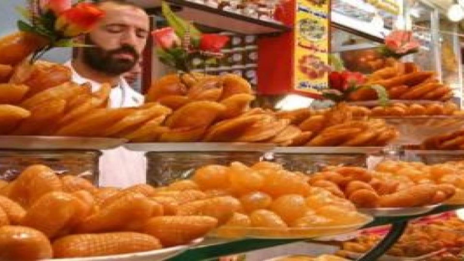 الإقبال على المطاعم والحلويات يتراجع 60% خلال عيد الأضحى