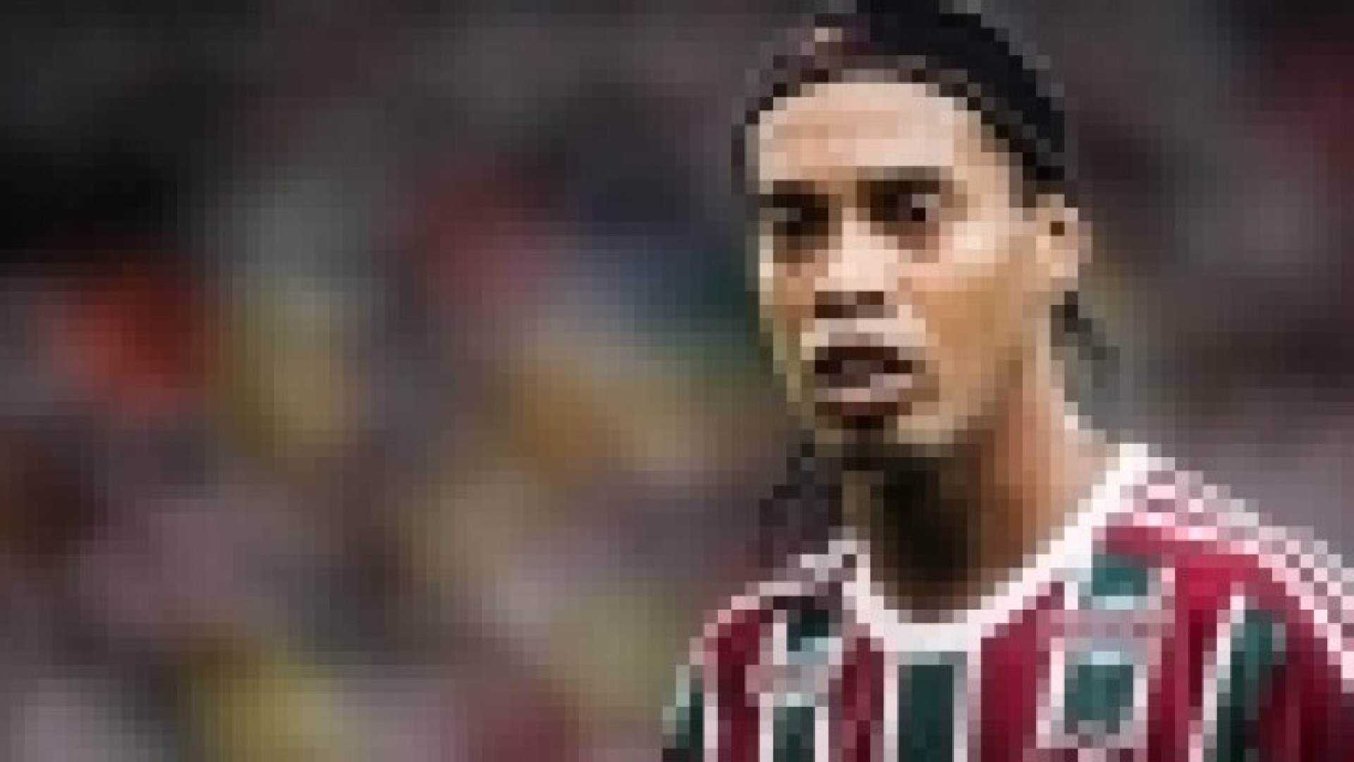 رونالدينيو يغادر فلومينيسي