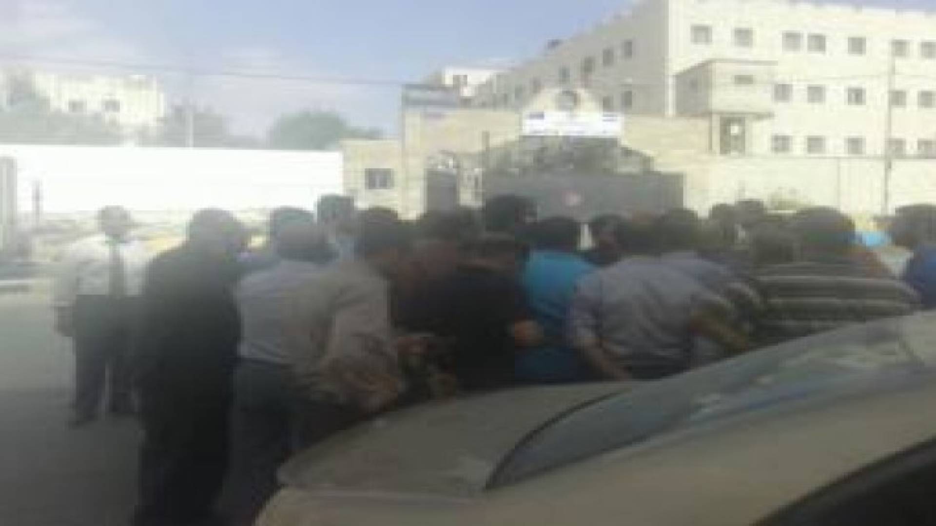 الرصيفة: اقتحام مدرسة والإعتداء على معلم وطلابه