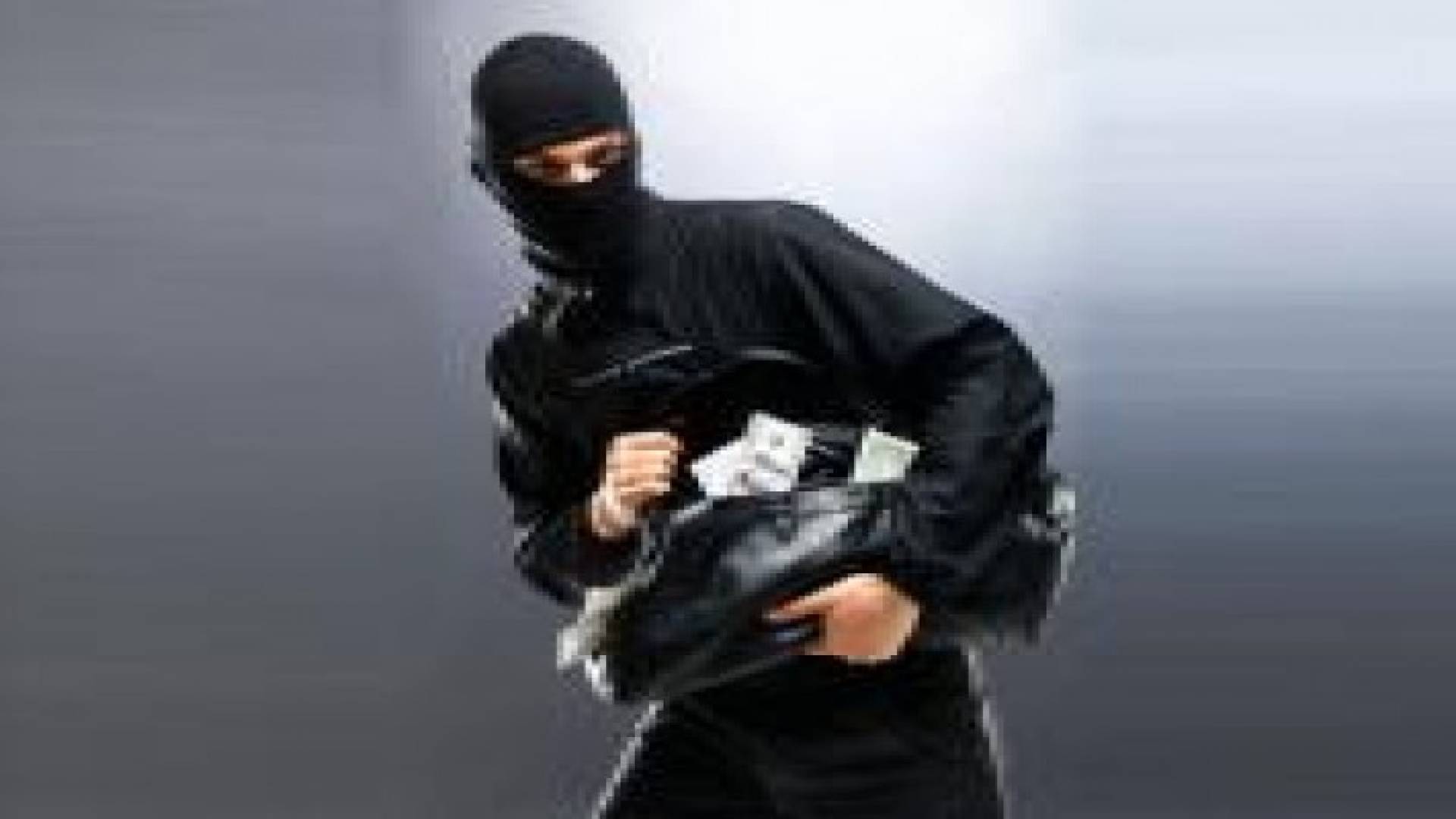 الزرقاء: ملثمون يسرقون محلا في عوجان