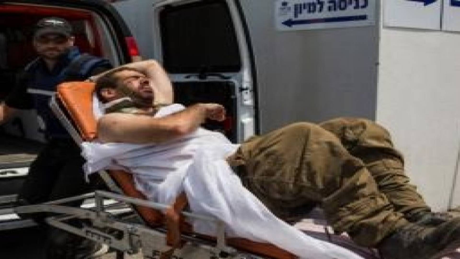 إصابة جندي إسرائيلي بعد إلقاء فلسطيني عبوة ناسفة على موقع عسكري شمال بيت لحم