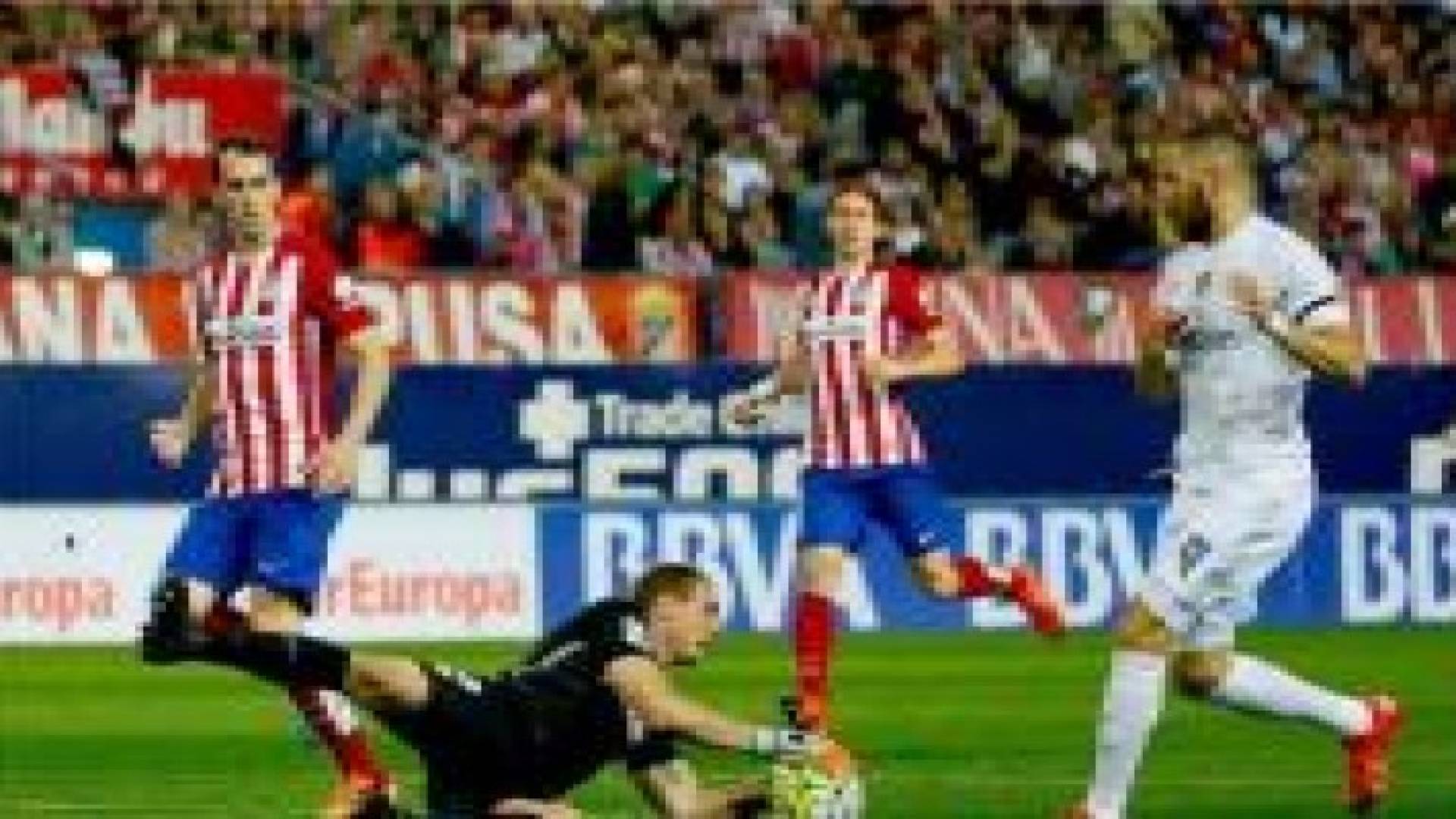 أتلتيكو يحرم ريال مدريد من اعتلاء الصدارة في قمة نارية