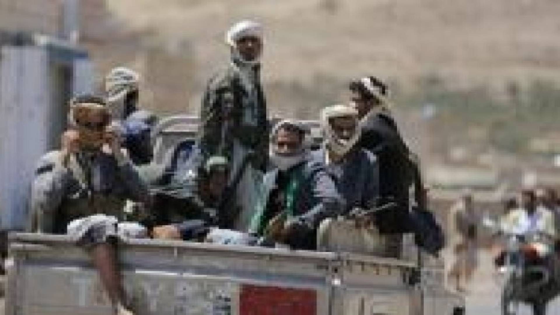 المقاومة تتجه نحو المخا وكتائب حوثية تعرض الاستسلام