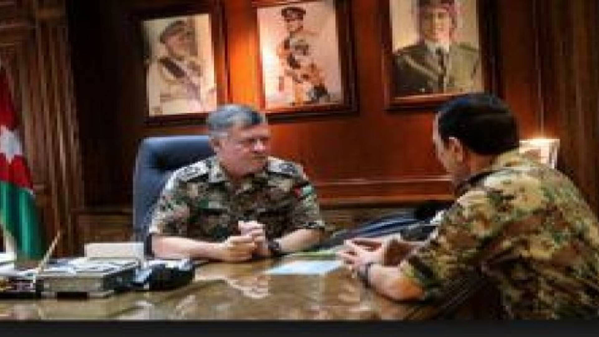 الملك يزور القيادة العامة للقوات المسلحة