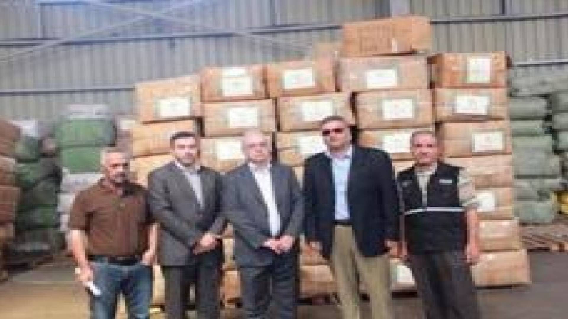 النقابات المهنية تسلم الهيئة الخيرية الهاشمية مساعدات لغزة بقيمة 100 الف دينار