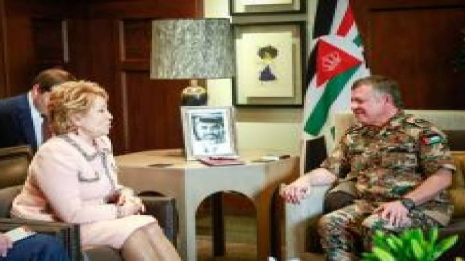 الملك يلتقي رئيسة مجلس الإتحاد الروسي