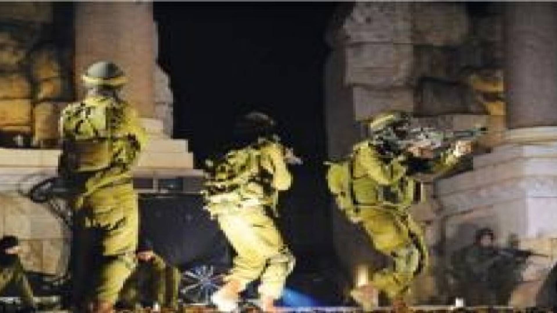 ليلة محتدمة.. إصابات واعتقالات بمواجهات بالضفة والقدس