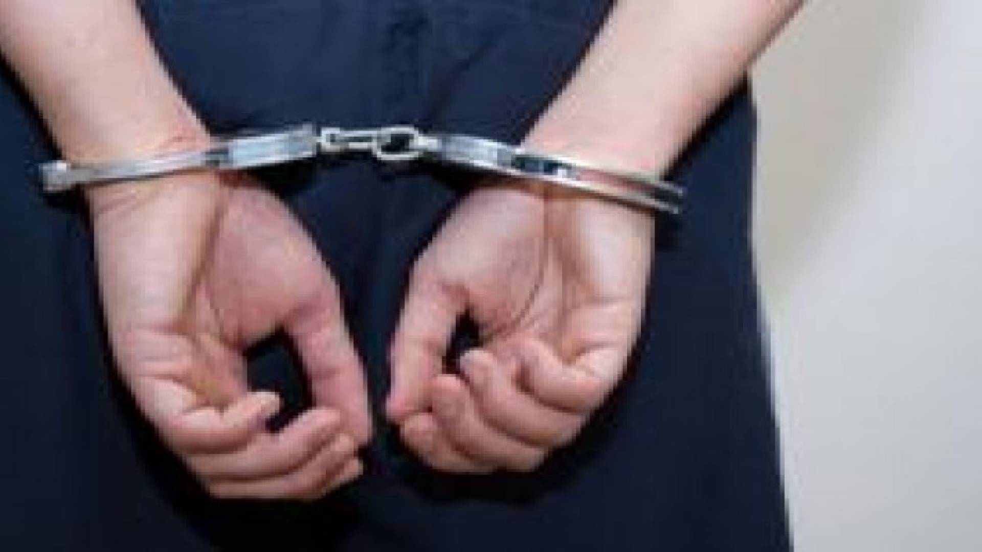 القبض على متورط بسرقة 3 شاحنات في مادبا