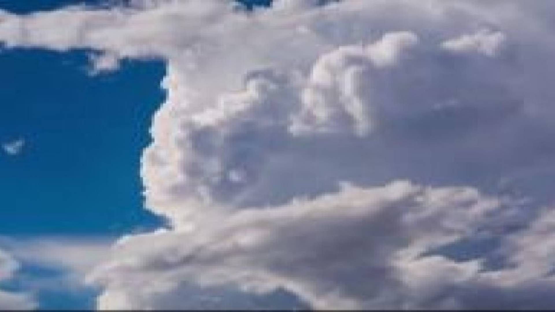 بالفيديو: لعشاق الطقس .. 10 دقائق تأخذك إلى عالم الأحلام