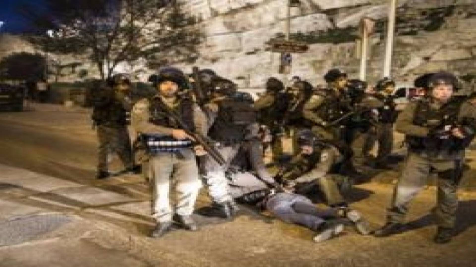 الاحتلال يشن حملة اعتقالات واسعة بالخليل