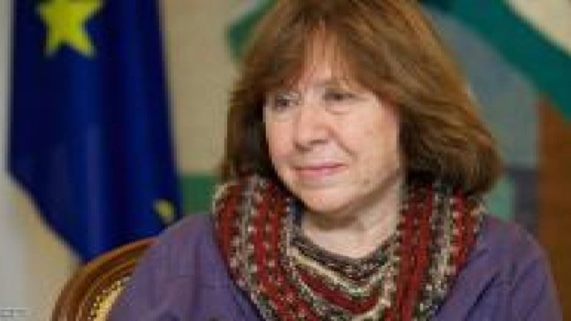 فوز البيلاروسية سفيتلانا ألكسيفيتش بنوبل للآداب