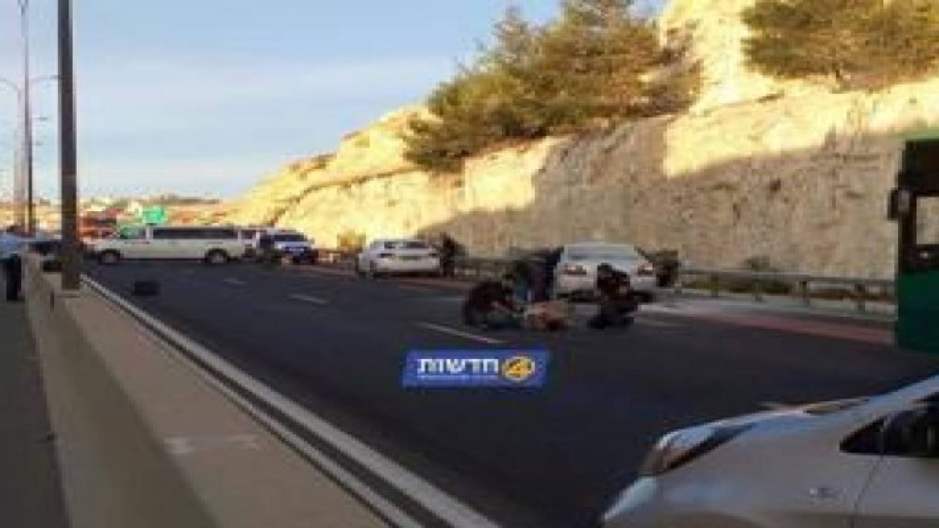 بالفيديو والصور : فلسطينية تحاول تفجير مركبتها في مستوطنة "معاليه ادوميم"