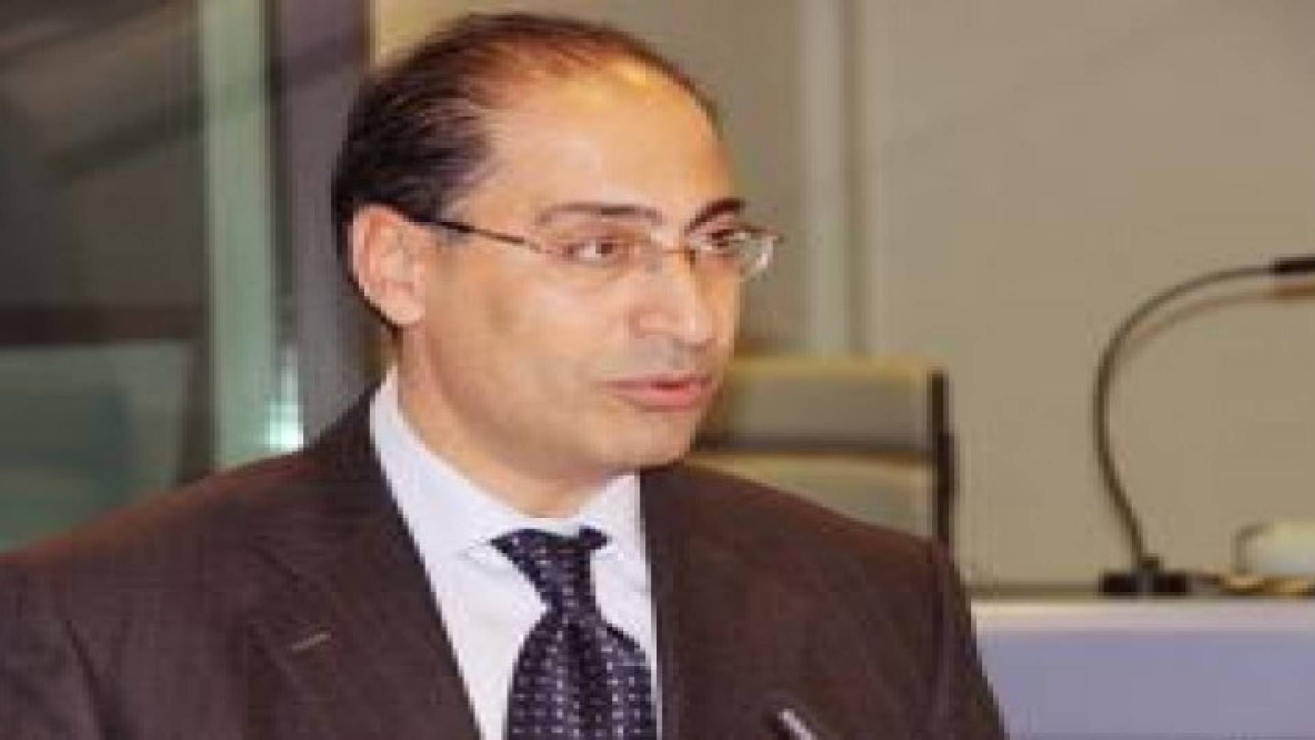 وزير الطاقة: لا قرار بشأن رفع أسعار الكهرباء  حتى الان